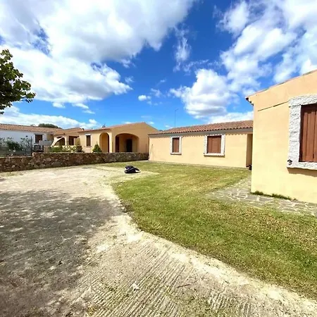 Apartment Rosa 2 *