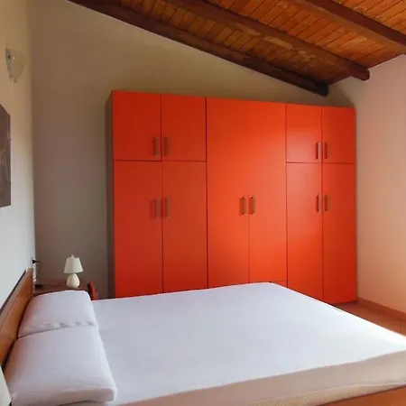 Appartement Rosa 2 *